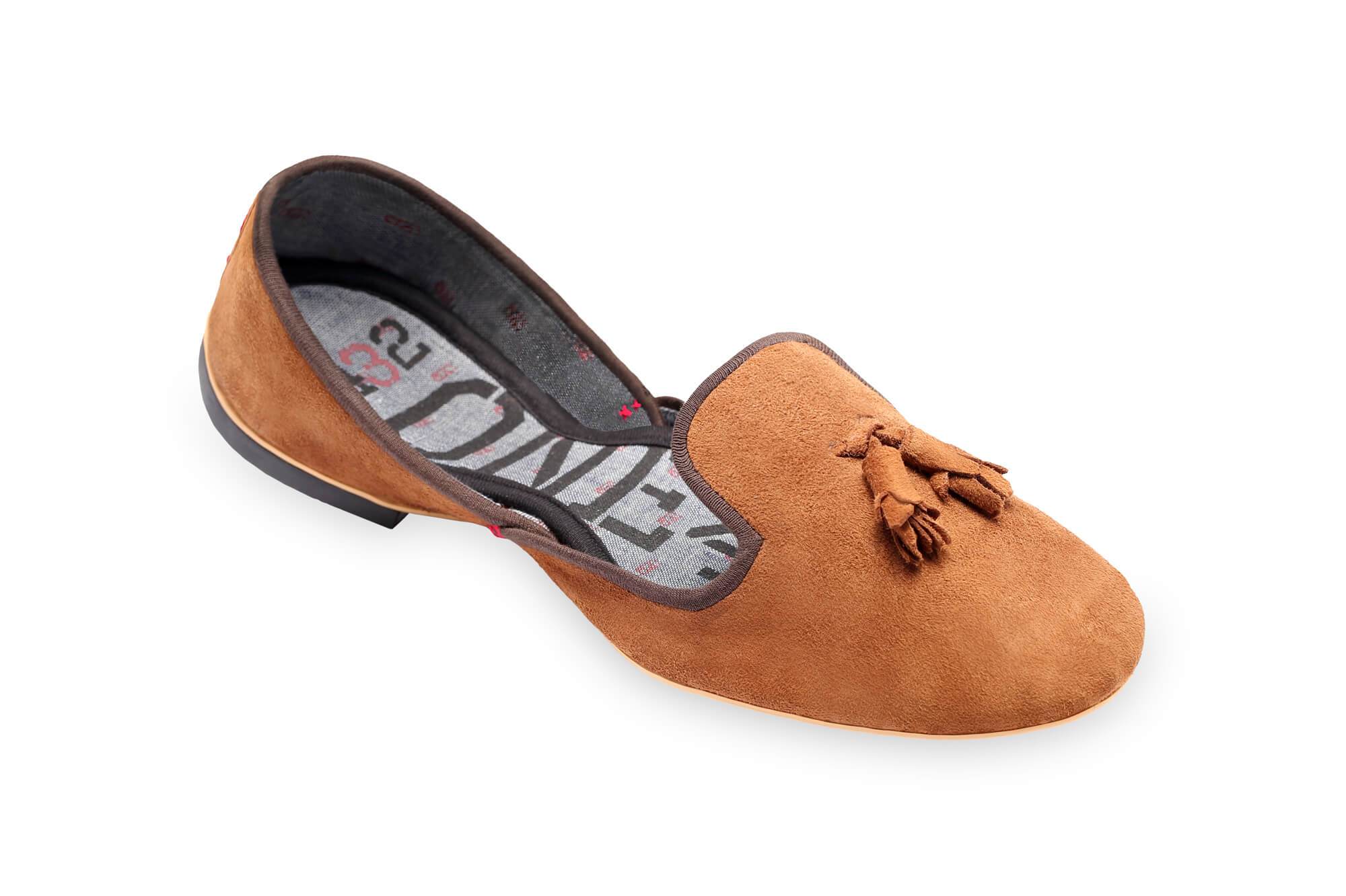 VADERA tawny